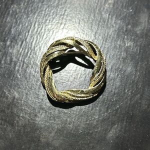 Vintage Gerry’s Signed Textured wreath Circle Brooch